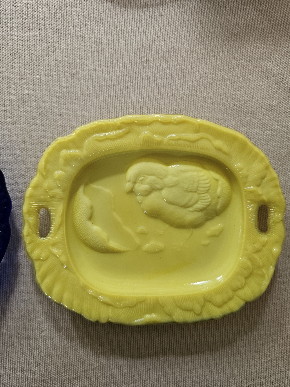 EUC RARE Color! Boyd Glass 5” CHICK CRACKED Mini Tray / Trinket Dish